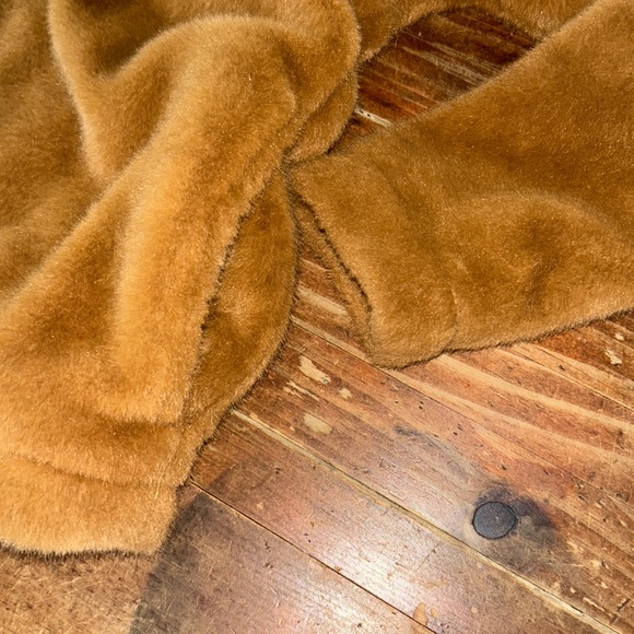 Brown O’Neill fuzzy jacket size xs - Picture 3 of 6